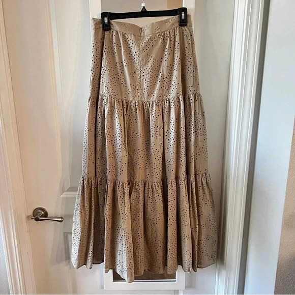 239 Akris Punto Gypsy Eyelet Clay Tiered Maxi Size 8 Color Cream Tan - Picture 5 of 7